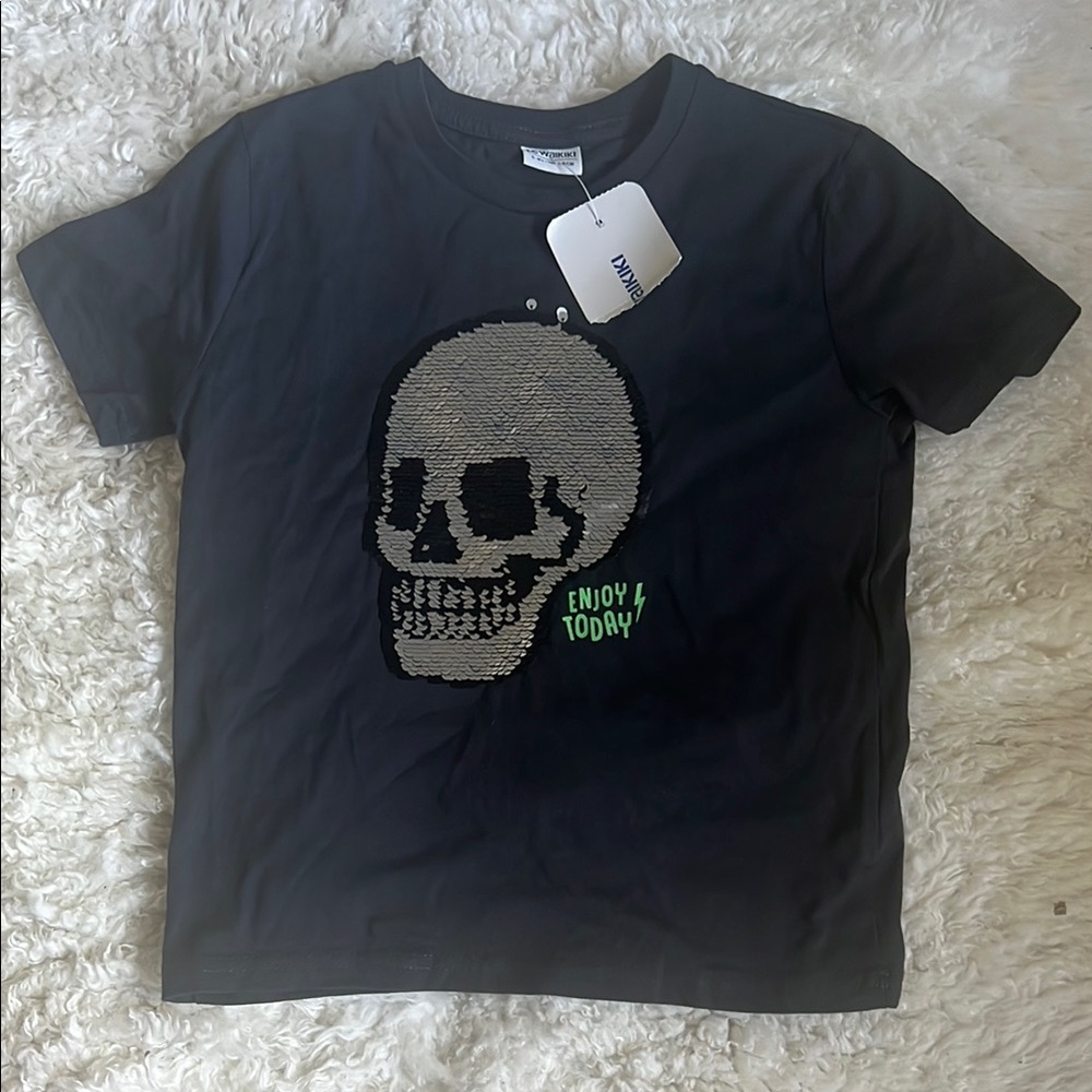 NWT -  Kids Black Skull Sequin Short Sleeve Cotton Tee
